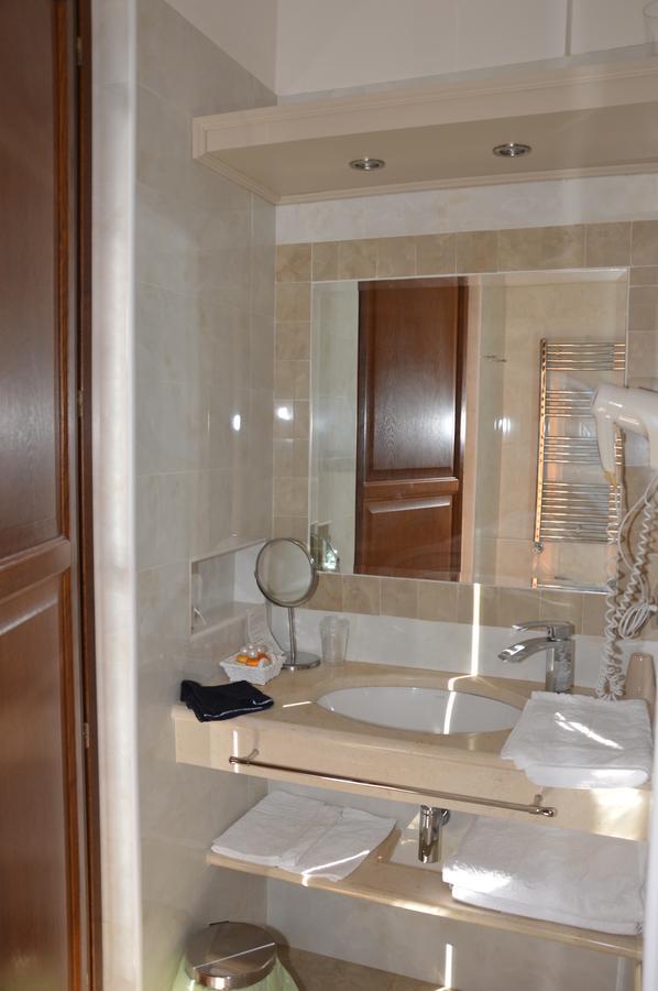 Roccamonfina Palace Hotel Екстер'єр фото