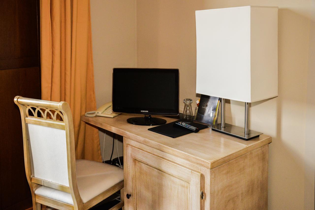Roccamonfina Palace Hotel Екстер'єр фото