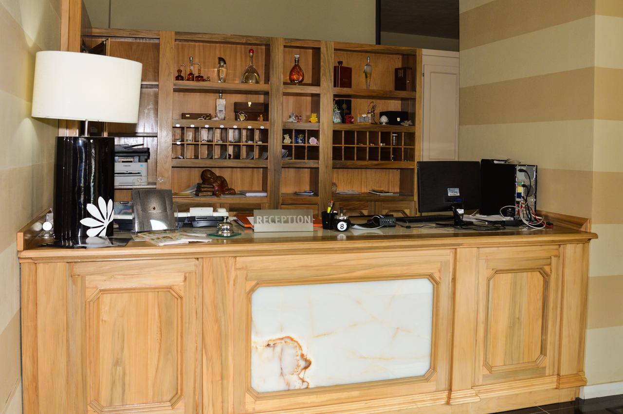 Roccamonfina Palace Hotel Екстер'єр фото