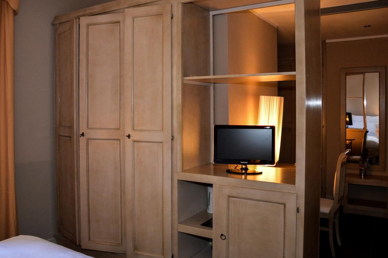 Roccamonfina Palace Hotel Екстер'єр фото