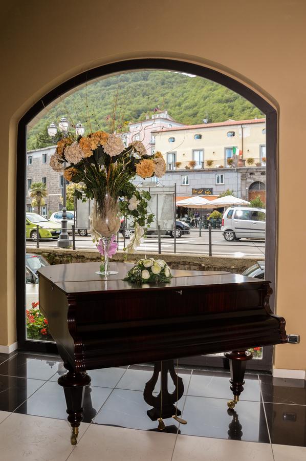 Roccamonfina Palace Hotel Екстер'єр фото