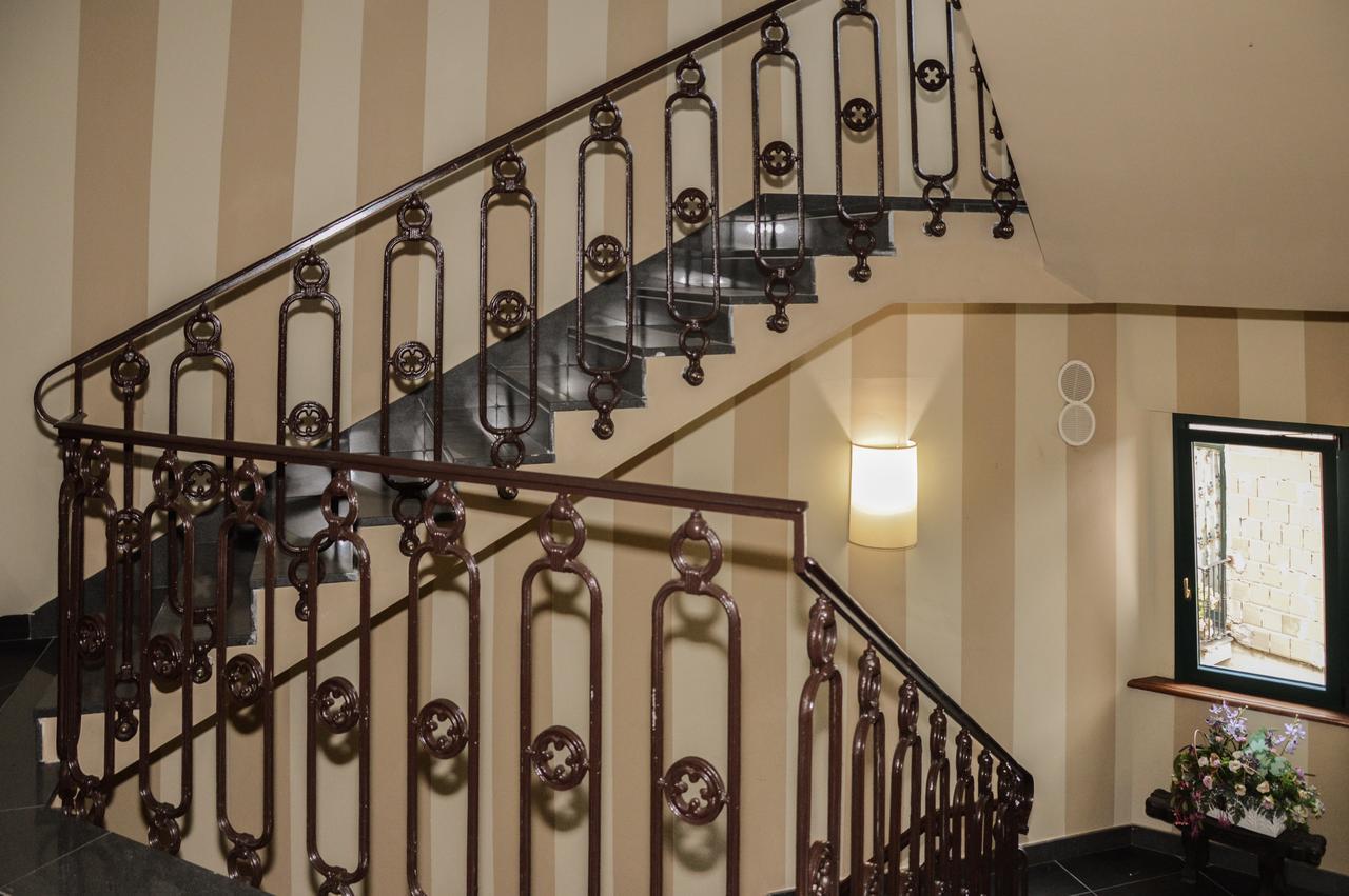 Roccamonfina Palace Hotel Екстер'єр фото