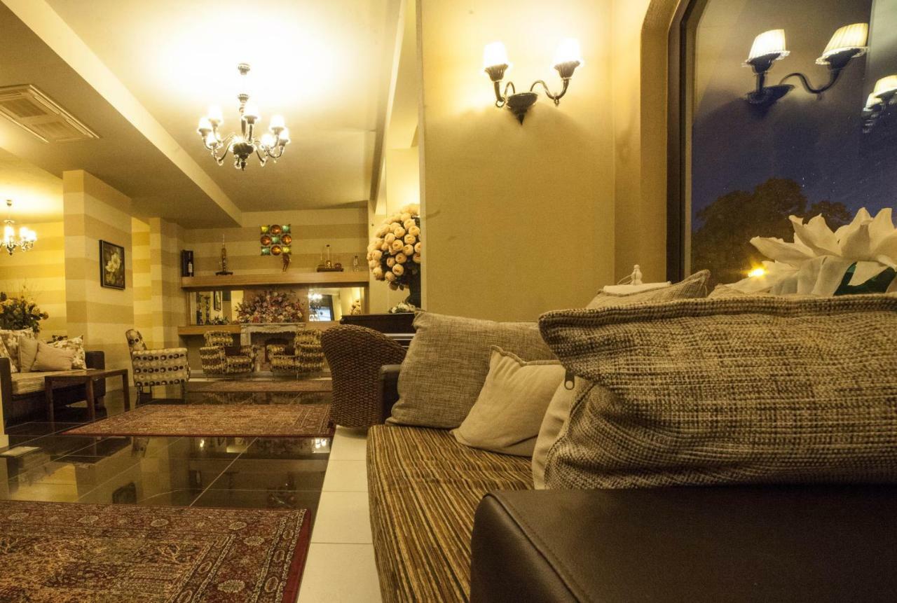 Roccamonfina Palace Hotel Екстер'єр фото