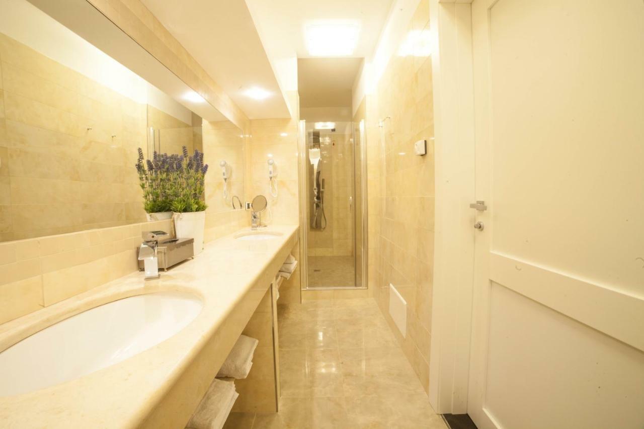 Roccamonfina Palace Hotel Екстер'єр фото