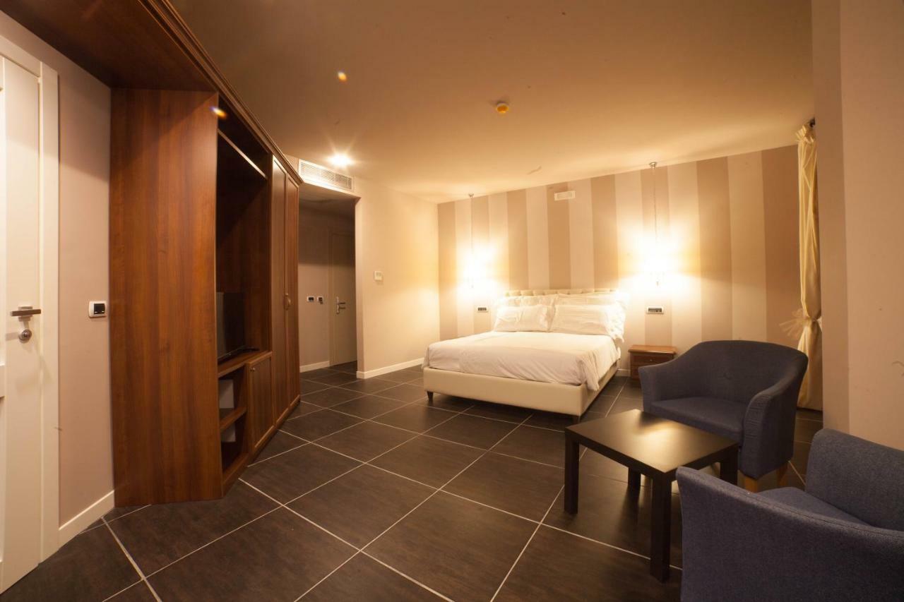Roccamonfina Palace Hotel Екстер'єр фото